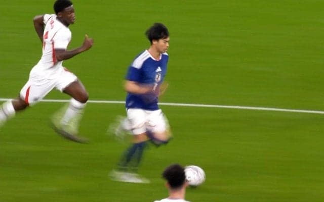 「全部自分でやったぞ」三笘薫の“イングランド切り裂き弾”に海外ファンも驚愕！「ワールドクラスだ」「今すぐビッグクラブに行くべき」