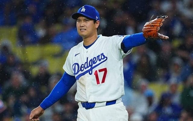 大谷翔平、マウンド上で“勘違い”　四球→ロバーツ監督登場で表情曇らす…番記者指摘の光景