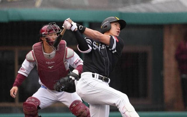 【ソフトバンク】柳田悠岐が新設ホームランゾーン第１号となる先制２ラン