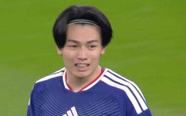 「もう世界レベル」上田綺世、60mロングキックを完璧“胸トラップ”→反転＆鬼キープでファウル誘発「異次元すぎる」ファン驚愕の圧巻ボールコントロール