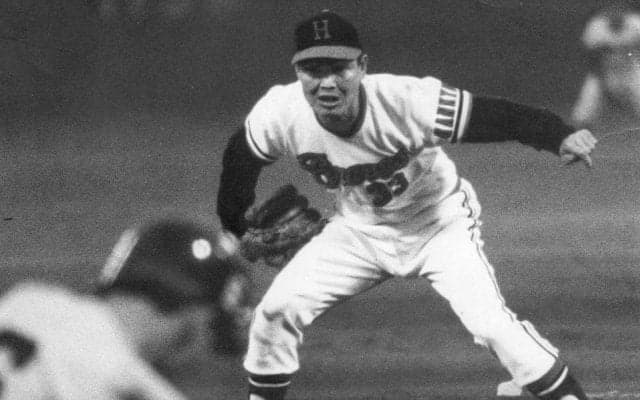 ２００勝以上して負け数の方が多い唯一の投手は？【プロ野球記録企画】