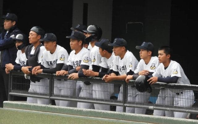 昨年の優勝校東亜学園、苦しみながらも８回に逆転勝ち【東京都】