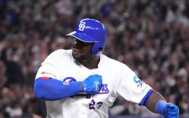 【中日】Ｖ2ランのサノー「メジャー仕込みの守備」でも６連敗阻止貢献「ランナーも速くないと」