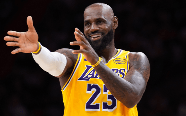 レブロンがゴルフ場で赤裸々インタビュー「俺はもう41歳だぞ」“メンフィス嫌い”やキャリアハイライト明かす