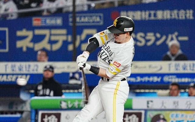 【ソフトバンク】栗原陵矢「援護したいと」ロッテ新人毛利から均衡破る２号２ラン