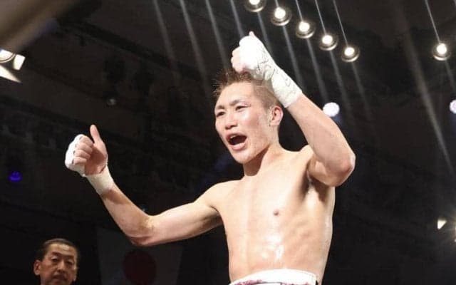 ３７歳小国以載、前世界王者タパレスに金星「面白くなくても勝ちに徹した」世界戦線再浮上へ「首の皮一枚つながった」