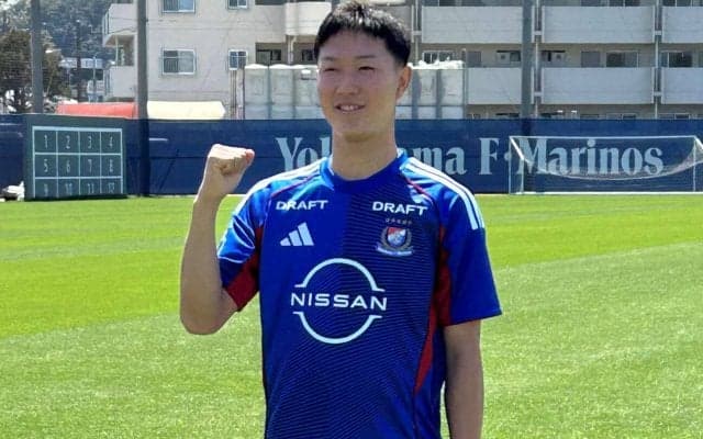 【横浜】“神童”16歳三井寺眞が世界へ飛躍誓う「ワクワクさせるプレーを」クラブ最年少プロに
