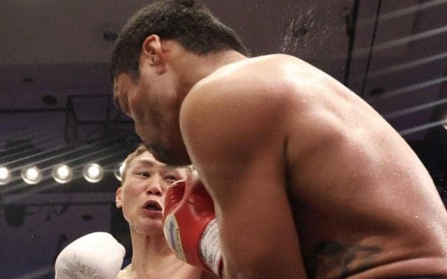 小国以載　大番狂わせ！タパレス破る　見えたぞ世界戦線再浮上　「苦手」と公言するサウスポーに「今日は面白くなくても勝ちたかった」