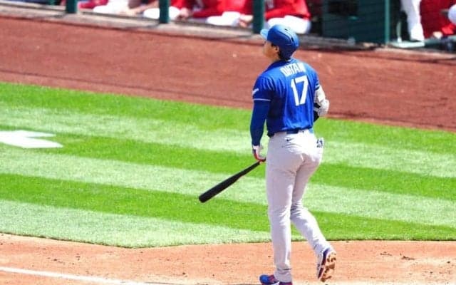 中継ブースから見た大谷翔平の1号　204勝OBが驚愕した“動き”「打席を離れる前に…」