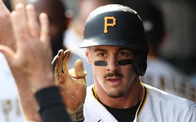 メジャー有望株NO・１のグリフィンが本拠地開幕のデビュー戦初打席を先制の適時二塁打で飾る