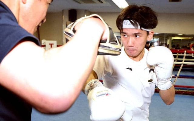 【ボクシング】高見亨介が中盤ＫＯを予告　１１日フライ級にウェートを上げ前世界王者アヤラと４か月ぶり再起戦