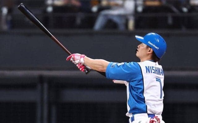 日本ハム　西川が逆転３ラン　場内熱狂　チーム開幕８戦連続アーチ