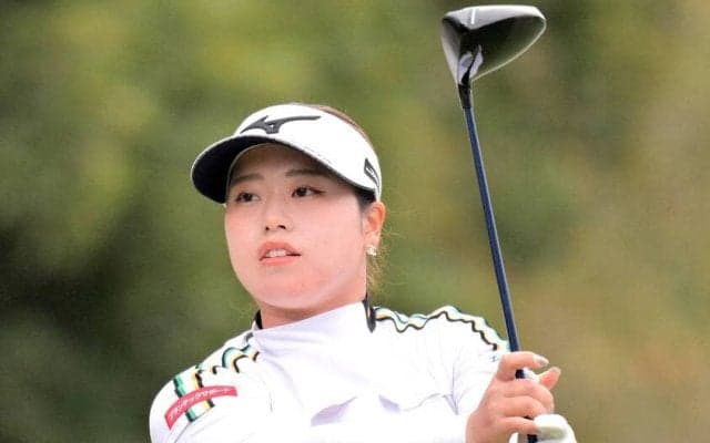 仲村果乃、荒木優奈が首位浮上　仲宗根澄香は１差３位　菅楓華、神谷そらが２差４位で最終日へ