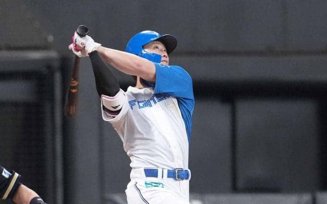 【日本ハム】西川遥輝、復帰１号逆転３ラン　ドヤ顔で生還も「打てなくて元々、諦めの精神で…」