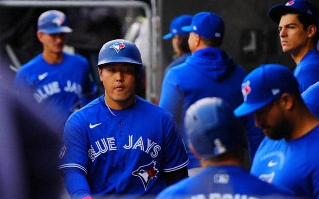 ブルージェイズ岡本和真は１安打１四球　村上宗隆の250号に「さすがだなと」　チームは連敗