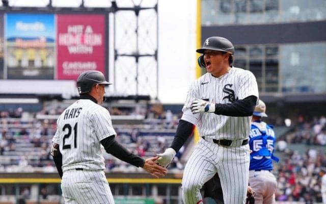 村上宗隆、デビューからの本塁打ペースは日本人最速「本塁打を打つために生まれてきた選手」監督