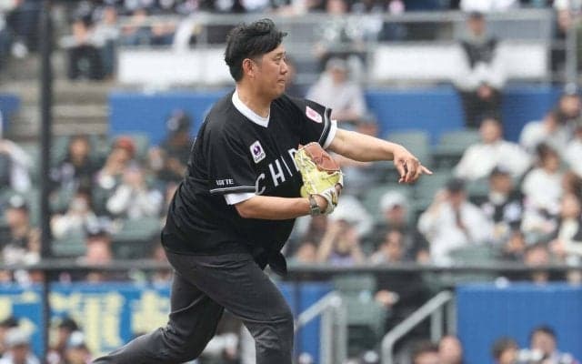 【ロッテ】成瀬善久氏、始球式で98キロストライク投球「ちゃんと投げられるかなって不安に」