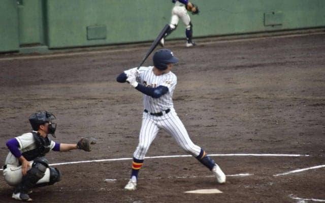 帝京の大型スラッガー目代龍之介が２安打１打点　センバツ優勝投手の大阪桐蔭・川本に対抗心も