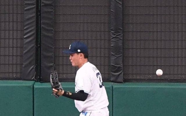 西武ドラ３・秋山が初回に失策　この日１軍初昇格→即「６番・中堅」でスタメンも痛いミス　先制点を奪われる