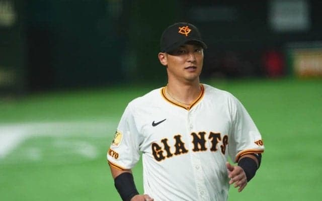 巨人・吉川尚輝は「心配すぎる」　復帰戦で負傷交代、ファン沈痛「マジか…」