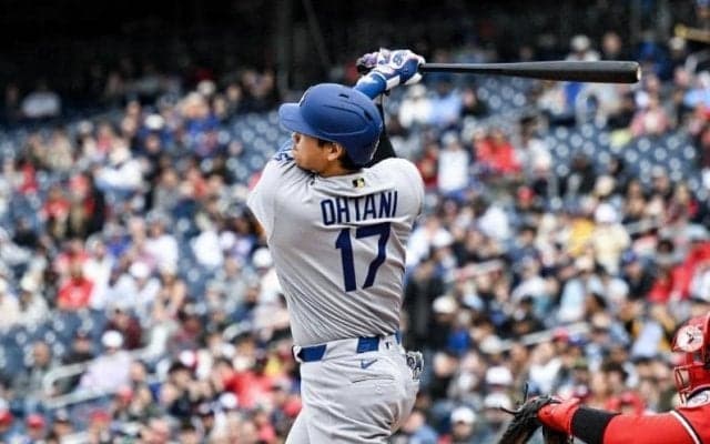 雨の中で見せた大谷のふるまいにＳＮＳ「だから彼は最高の野球選手」「優しい♥」　びしょ濡れで練習を見守った少年と写真撮影、ボール手渡す