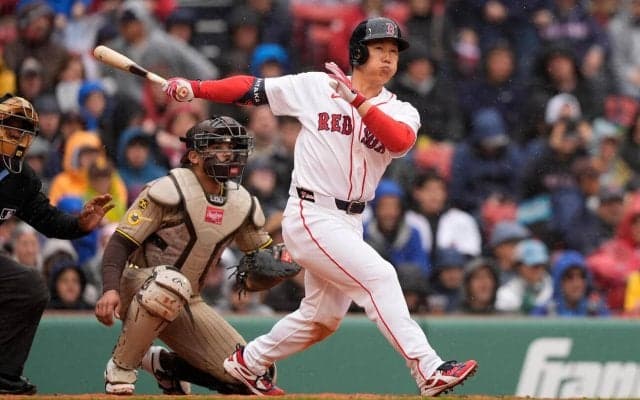 吉田正尚ついに“開幕”　今季初安打＆猛打賞に「この先も期待したい」「大活躍うれしい」の声