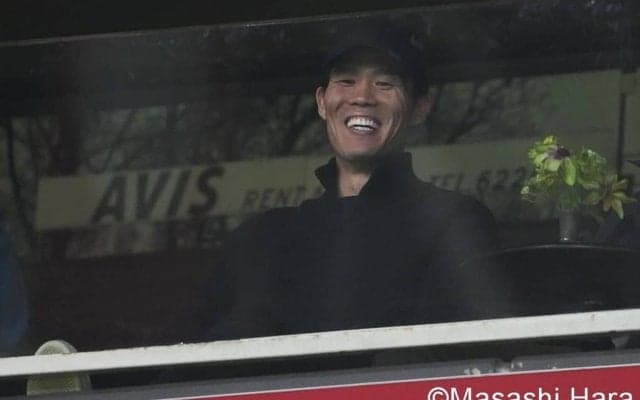 板倉滉＆冨安健洋の最新ショットを現地スタジアムで撮影！苦境のアヤックスの本拠地で披露されたクライフコレオ！5位転落からの再浮上への鍵は？