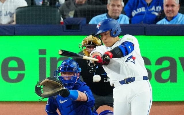 岡本和真が第1打席で左前打　打球速度約168・2キロの痛烈打球に「メジャーでも見劣りしない」