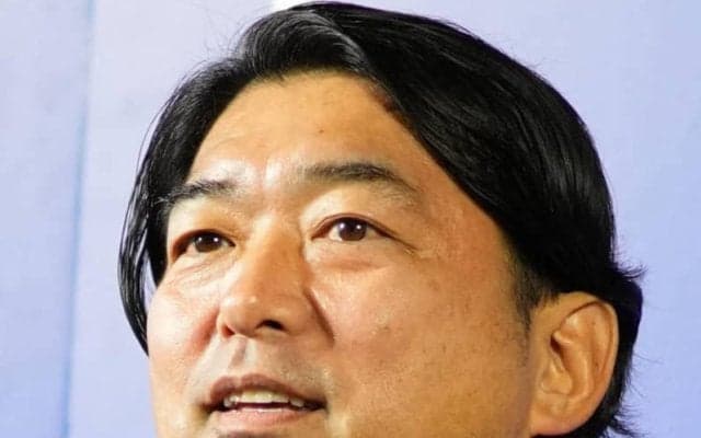 大谷翔平と岡本和真が三塁上で“再会”「こんな笑顔大谷選手にしか引き出せない」NHK解説