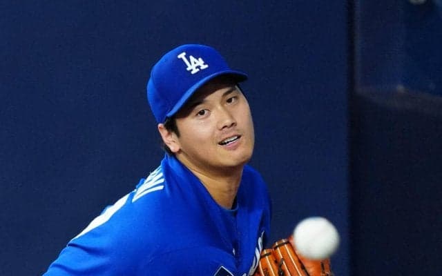 ロバーツ監督が大谷翔平と山本由伸のローテーション入れ替えの理由を説明　