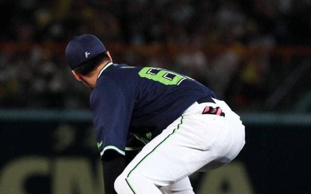 【ヤクルト】２イニング連続の失策で逆転許す…４回伊藤琉偉トンネル、５回サンタナ落球