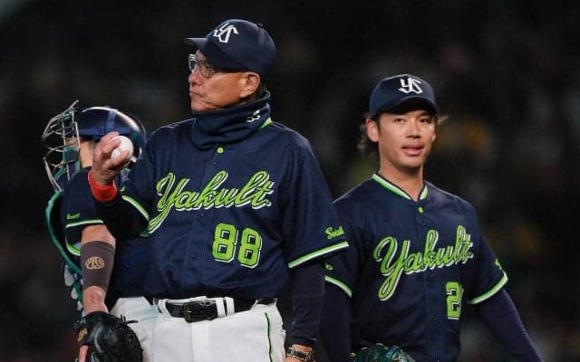 【ヤクルト】後逸、落球からみ逆転…ミスが失点つながり４失策敗戦　打線は才木の前に多くの三振