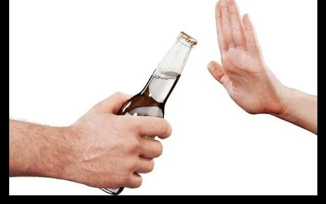 ラウンド中、お酒を飲むならこれを食べよう！