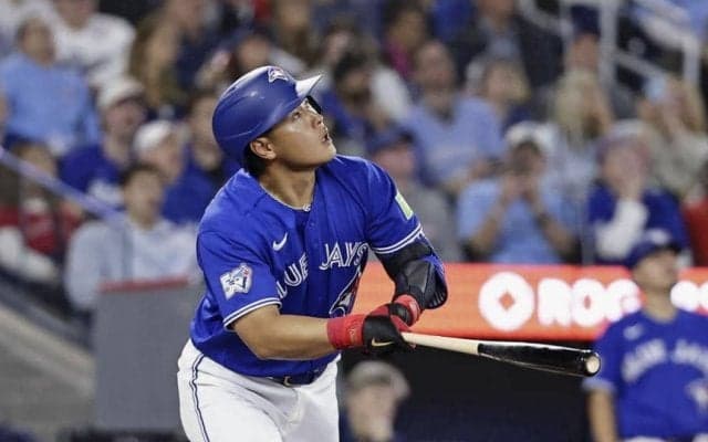 岡本和真が山本由伸に粘り勝ち！ＡＢＳチャレンジで復活→粘ってフルカウントから右中間真っ二つ　本拠地大歓声
