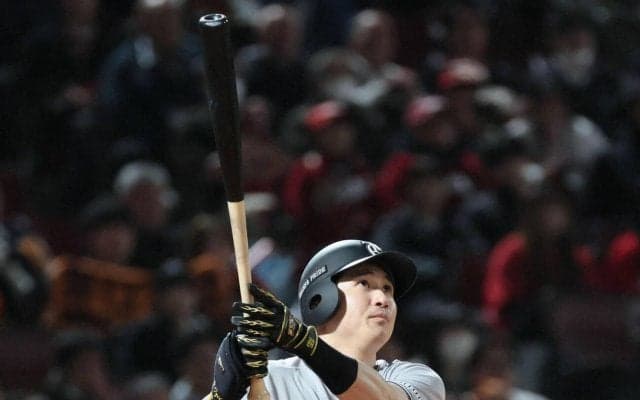 【こんな人】逆転弾の巨人泉口友汰、キャンプ中は毎日サイン「ファンに喜んでもらうために」