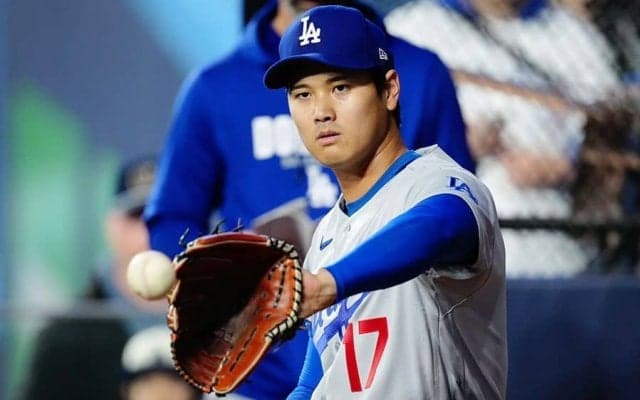 大谷翔平、ロハスに示した「兄弟愛」　父親が突如の他界…LAメディアも注目した“対応”