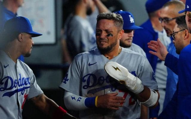 父が急逝…ドジャース・ロハス出場決断への思い「僕がプレーするのをとても楽しみに…」