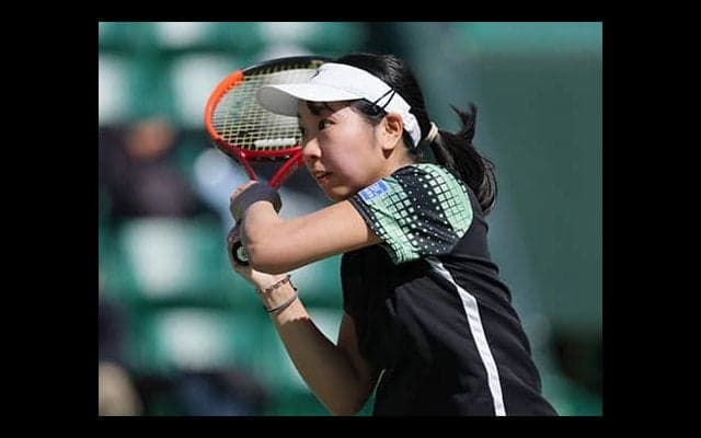 伊藤あおい、清水綾乃下し8強