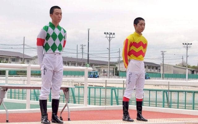 「リーディング首位目指す」南部楓馬騎手が活躍誓う　１４日の園田競馬でデビュー予定の新人２騎手紹介式で