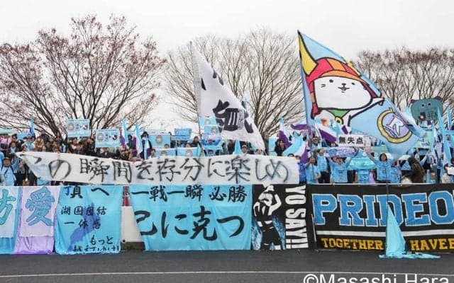 ｢みんなー！レレレレイ体操はーじまるよー！｣J初参入レイラック滋賀の名物チャントの元ネタ芸人が来場！｢ついに本家登場！｣｢盛り上がるの間違いないね｣