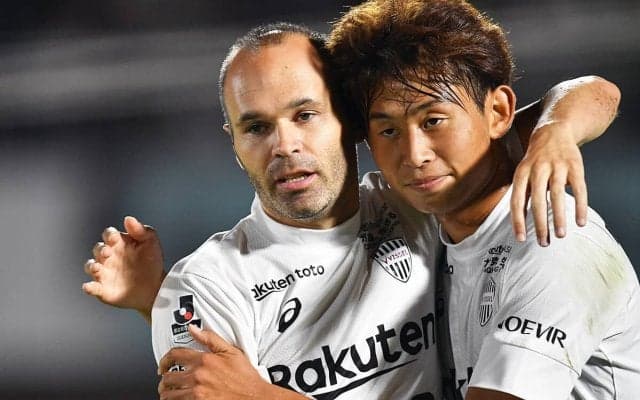 【Ｊリーグ】イニエスタはサッカーの本質を教えてくれた　「バルサの天才少年」の記憶を辿ったクラシコの夜