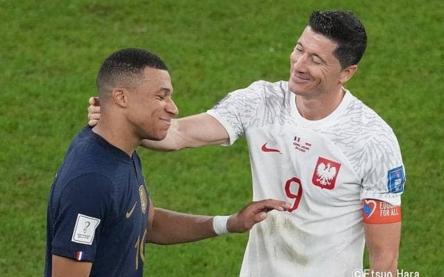 北中米W杯から｢ボールボーイ｣が消える!(2)｢試合がつまらない｣と焦るFIFA、史上最少得点W杯から生まれた新ルールと日仏の差