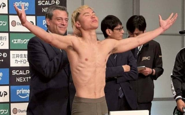 神童が迎えた「人生の岐路」　元世界王者との“負けの許されない”再起戦に挑む那須川天心の胸中「正直、怖いところもある」