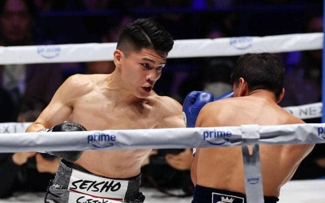 【ボクシング】坪井智也まさかの無効試合“世界前哨戦”２回途中にゲバラの顔面と坪井の頭が直撃