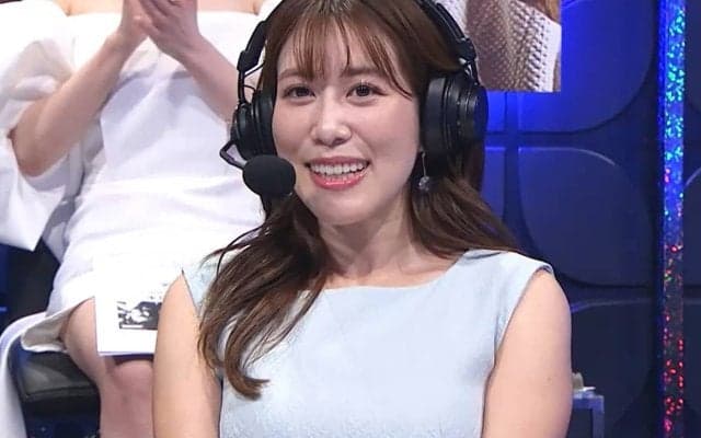 元NHK中川アナ、ピチピチ衣装に“お色直し”で圧巻ボディが映えまくり「セクシー」「新しい衣装も最高」ファン歓喜