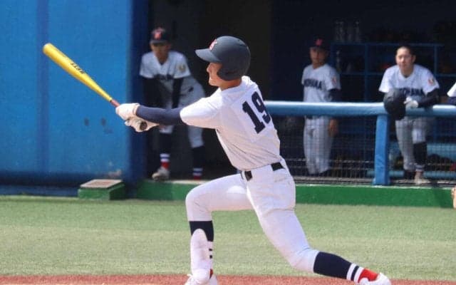 センバツ出場の横浜、春の初戦は新戦力で勝利　Ｕ15代表の１年畠山颯志が２安打５打点と大活躍