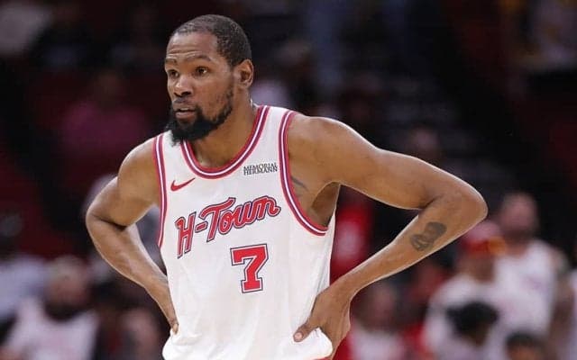 ケビン・デュラントが37歳で1シーズン2000得点超え…マローンを抜いて歴代最年長記録を樹立
