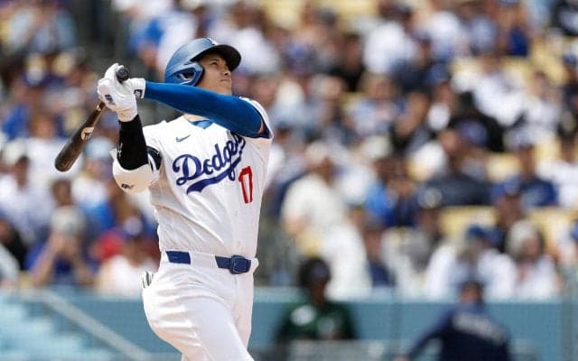 大谷翔平、第３打席は申告敬遠で全打席出塁　第１打席で今季第５号の先頭打者アーチ