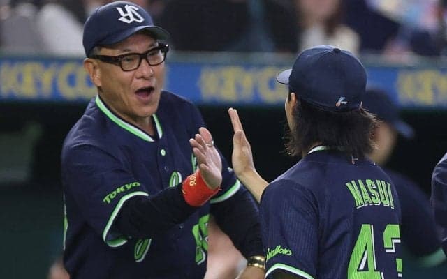 「打てる人から並べてる」なぜ池山ヤクルトは強いのか　週末の巨人3連戦を勝ち越し　首位阪神に0.5差　球界OBの考察「バントしたんだよ」「こういうことが効いてくるんだよね」