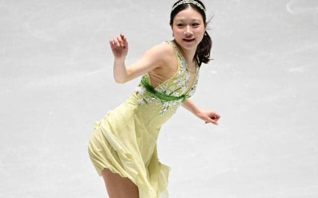 21歳フィギュア女子が“大変身”した姿…「好きになってから16年」人気アイドルグループのライブ参戦を報告